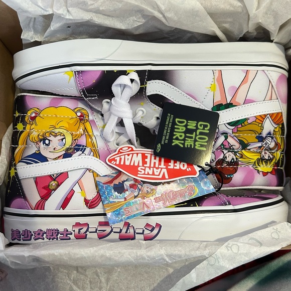 sailor moon pretty guardian x vans sk8 hi - Picture 2 of 8